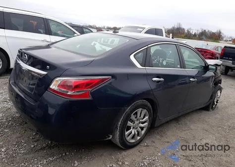 2015 Nissan Altima 2.5 z USA, uszkodzony, nr VIN 1N4AL3AP5FN890957